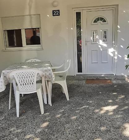 Sobe I Apartmani Marovic Петровац Экстерьер фото