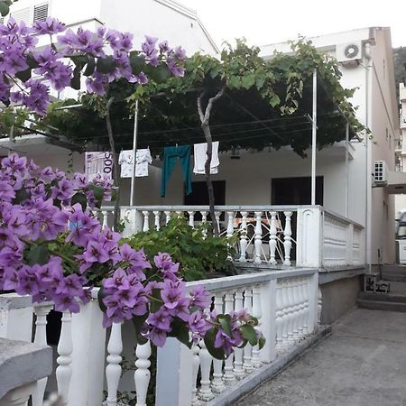 Sobe I Apartmani Marovic Петровац Экстерьер фото