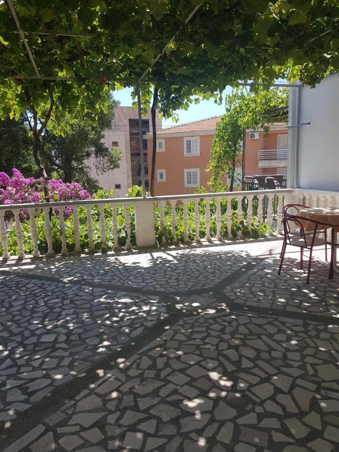 Sobe I Apartmani Marovic Петровац Экстерьер фото