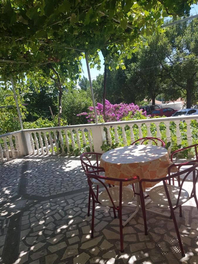 Sobe I Apartmani Marovic Петровац Экстерьер фото