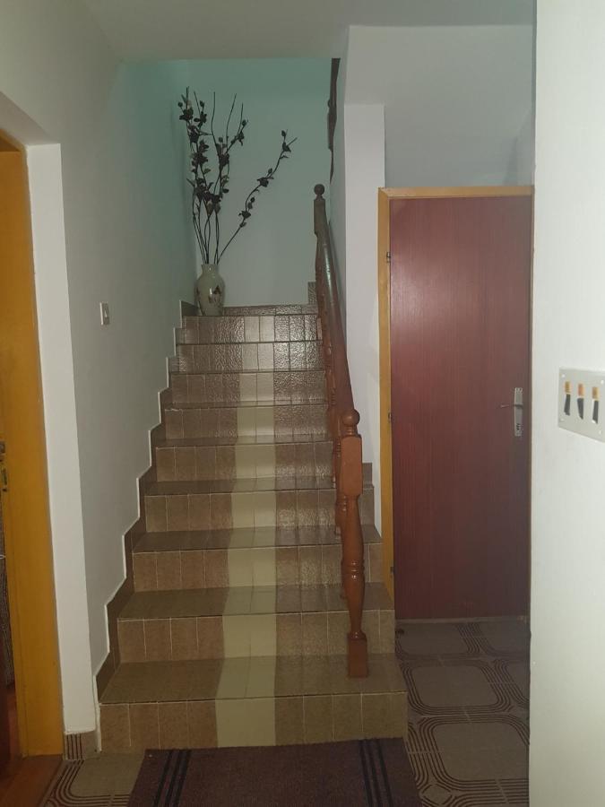 Sobe I Apartmani Marovic Петровац Экстерьер фото