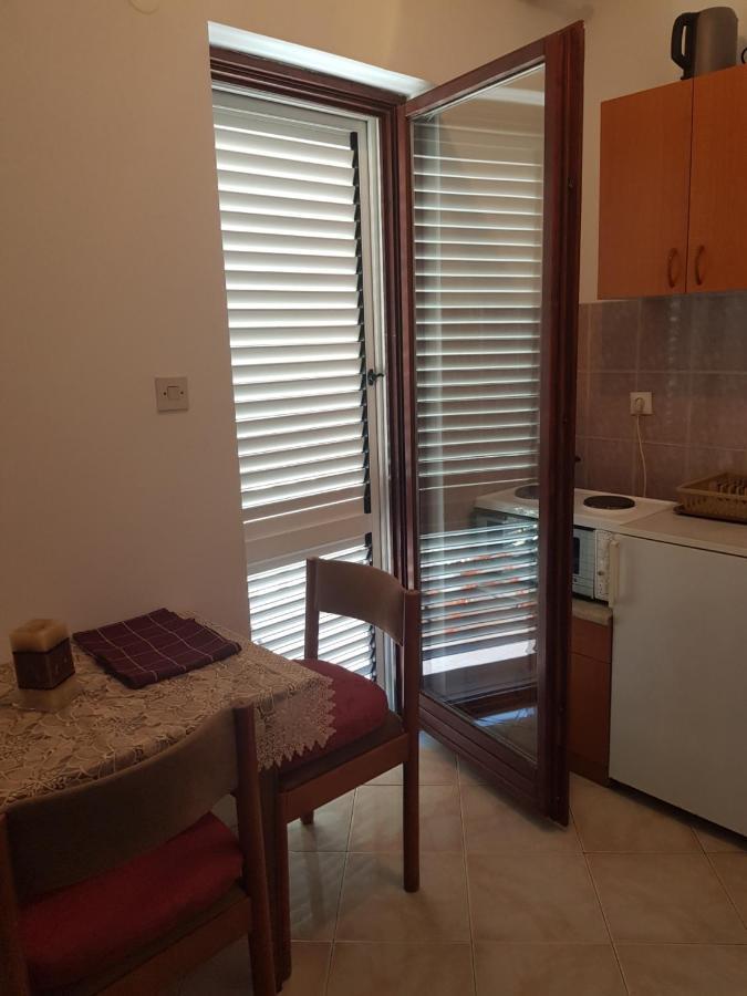 Sobe I Apartmani Marovic Петровац Экстерьер фото