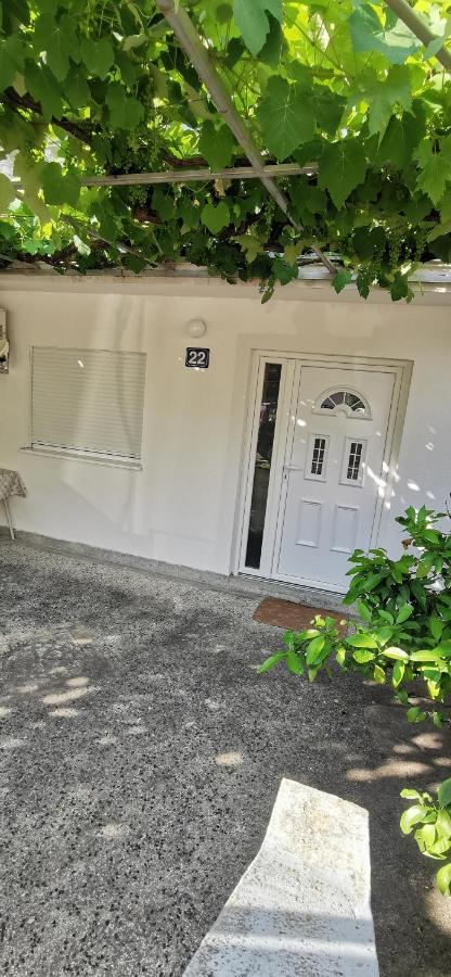 Sobe I Apartmani Marovic Петровац Экстерьер фото