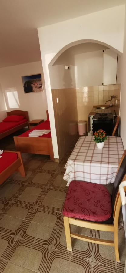 Sobe I Apartmani Marovic Петровац Экстерьер фото