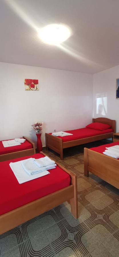 Sobe I Apartmani Marovic Петровац Экстерьер фото