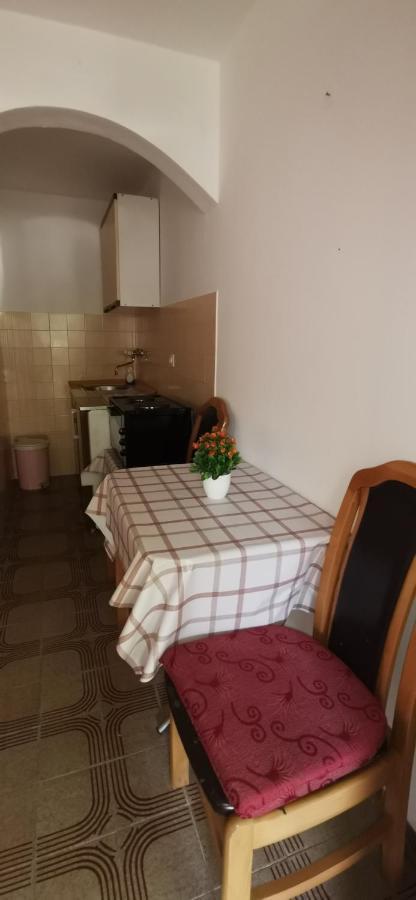 Sobe I Apartmani Marovic Петровац Экстерьер фото