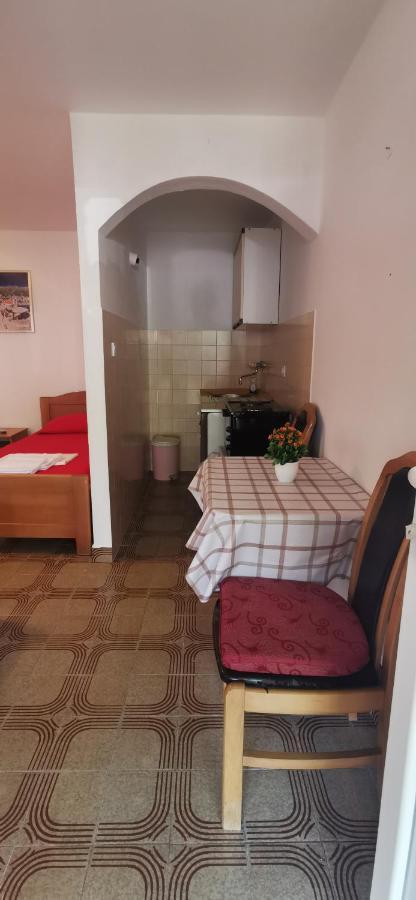 Sobe I Apartmani Marovic Петровац Экстерьер фото